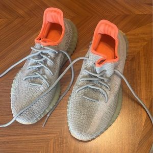 Mens Yeezy 350 Boost V2 in Desert Sage